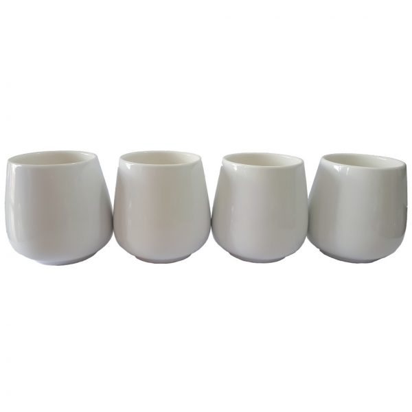 4 tasses blanches assorties colors of tea