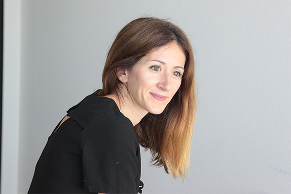 Madame de la Com pour Colors of Tea